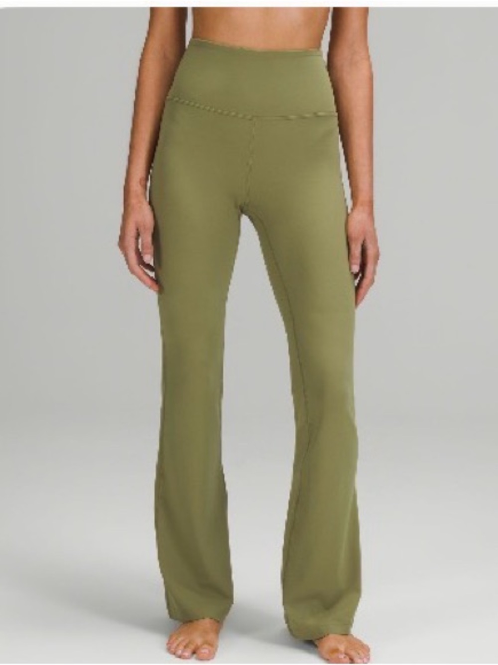 Lululemon Groove Super-High-Rise Flared
Pant Nulu